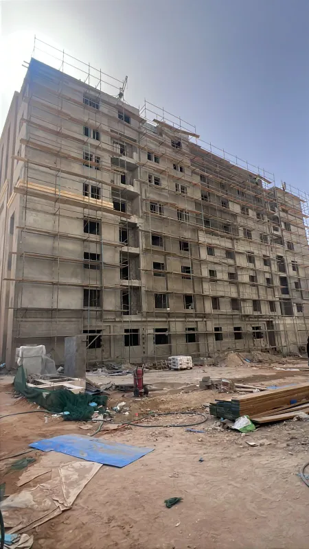 أعمال العزل الحراري للأسطح — بخ البولي يوريثين فوم